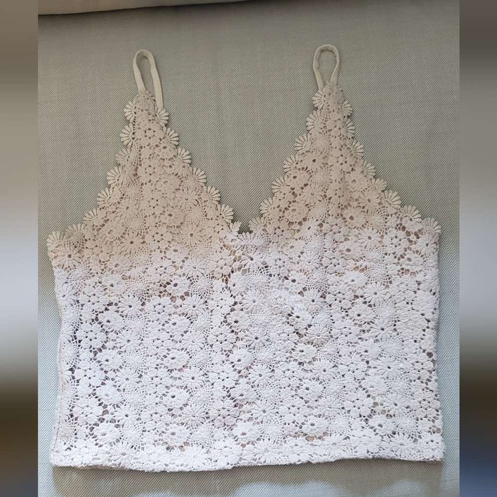 H&M Lace Crop Top NWT- Cream